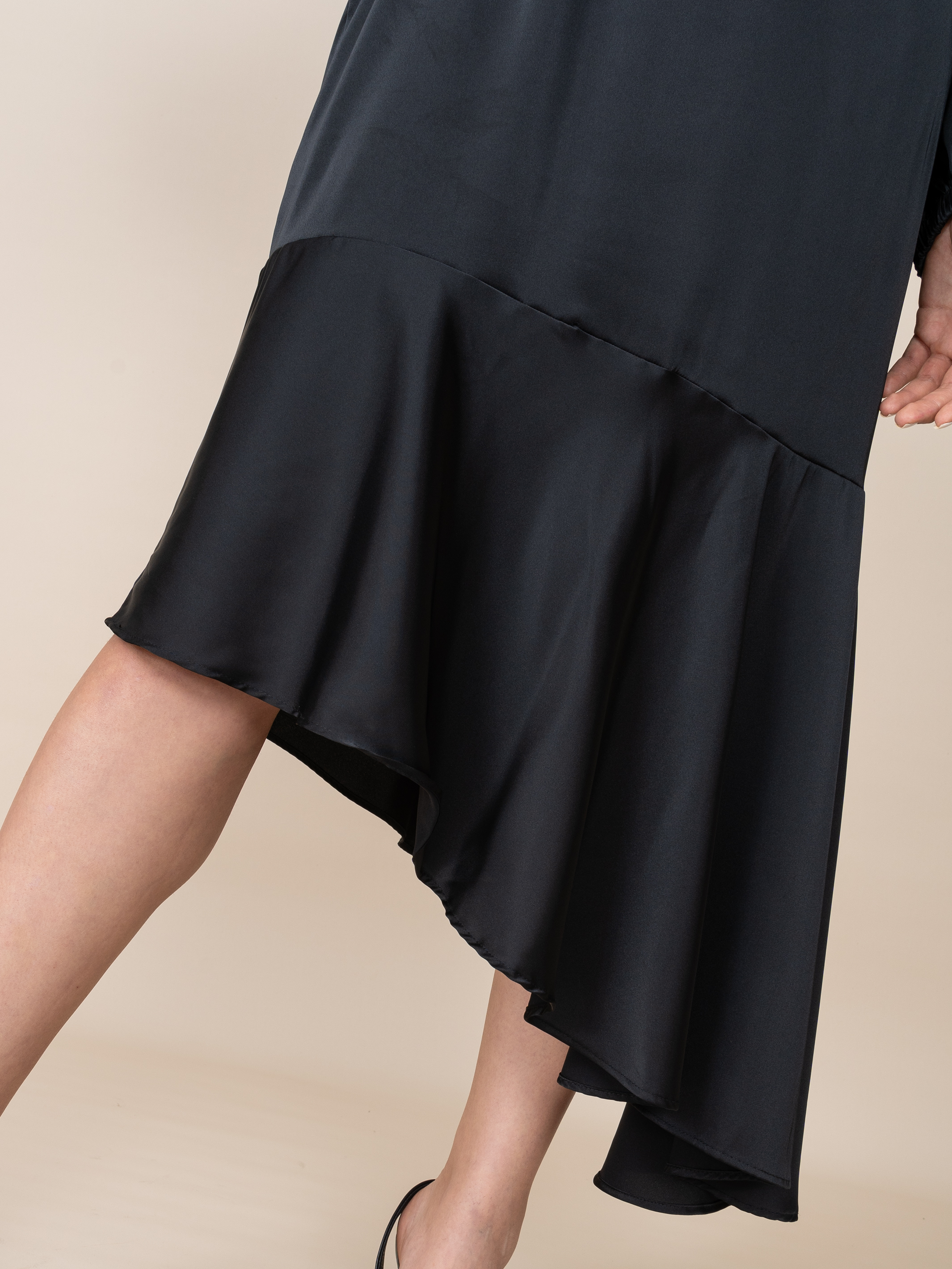 Vestido de Seda Jimena Negro