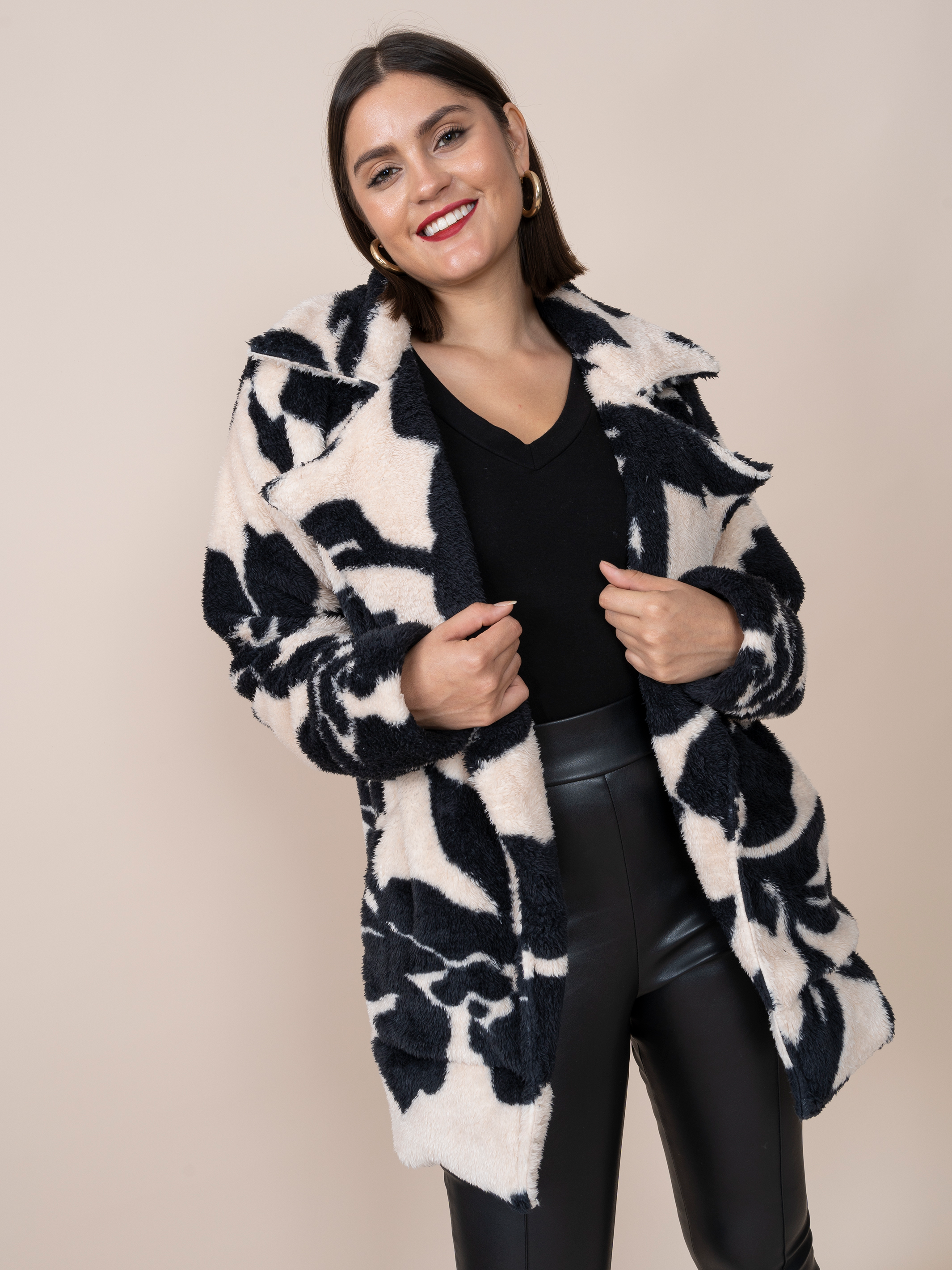 Abrigo Viviana Estampado Negro