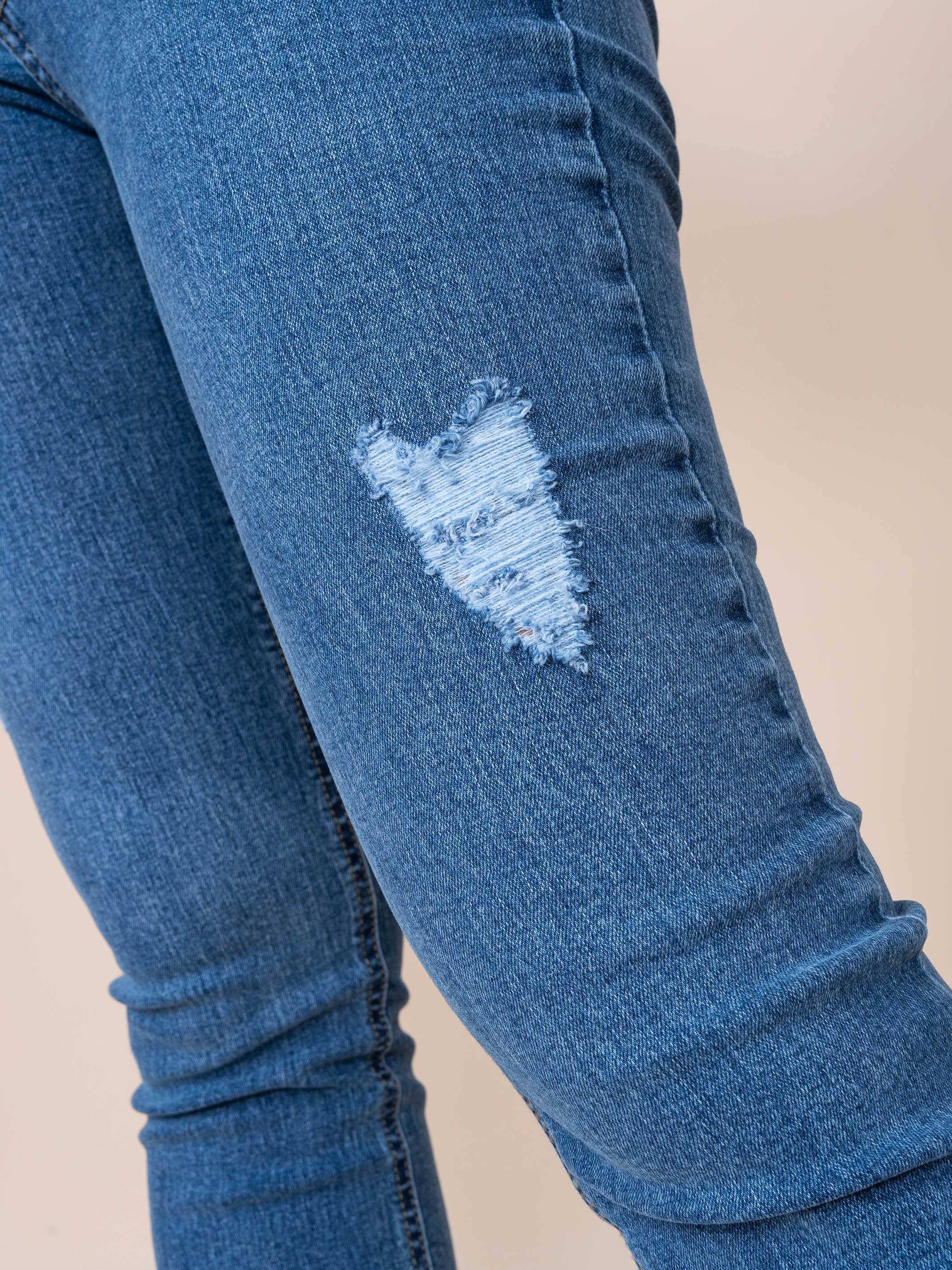 Skinny Jean Leslie
