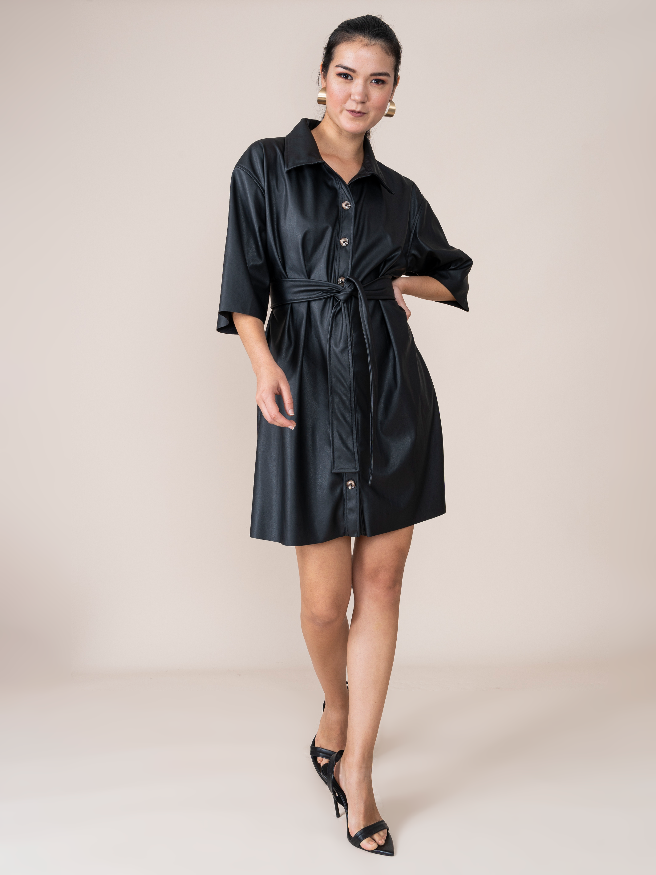 Vestido de Cuerina Alondra Negra