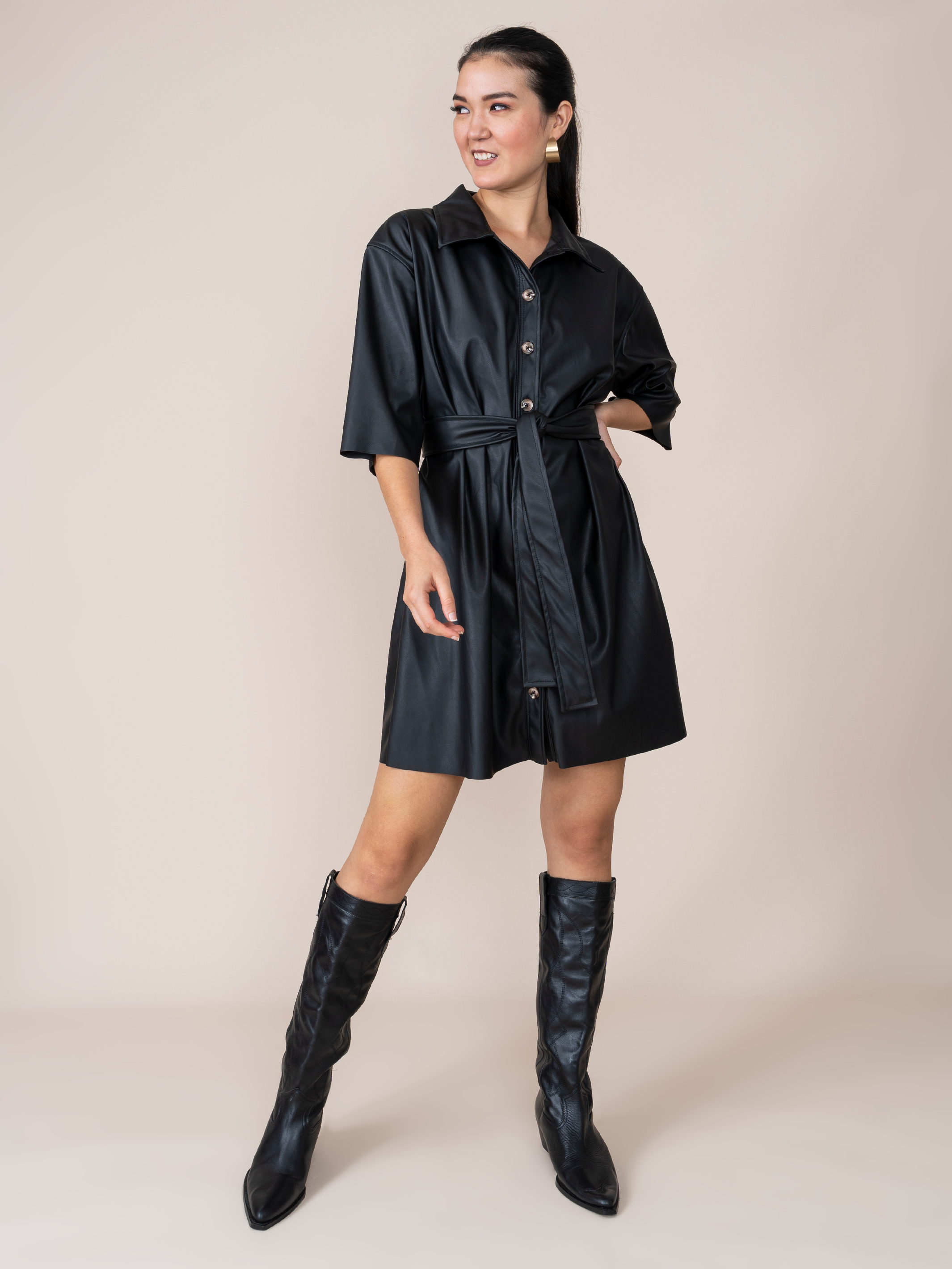 Vestido de Cuerina Alondra Negra