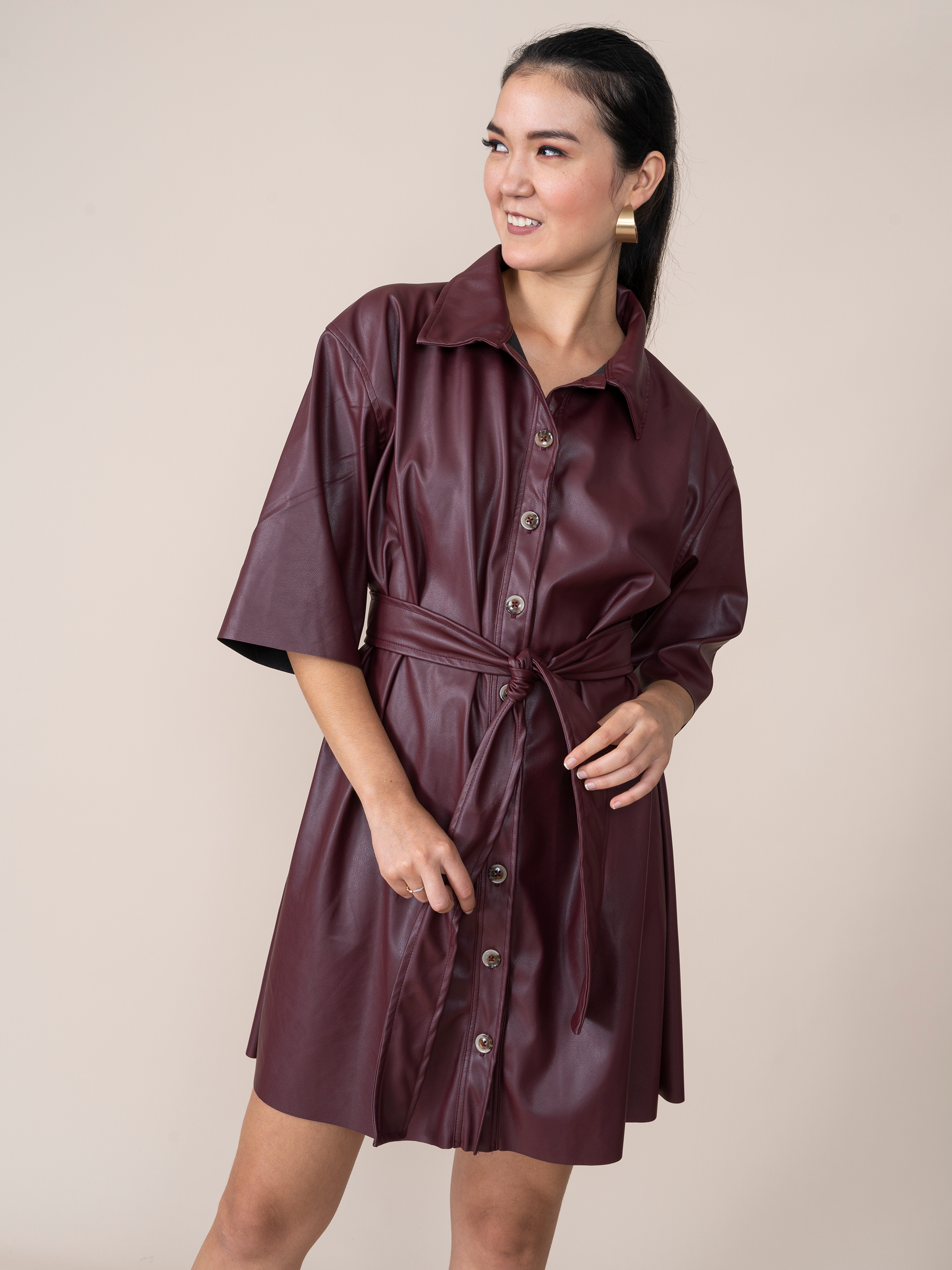 Vestido de Cuerina Alondra Guinda