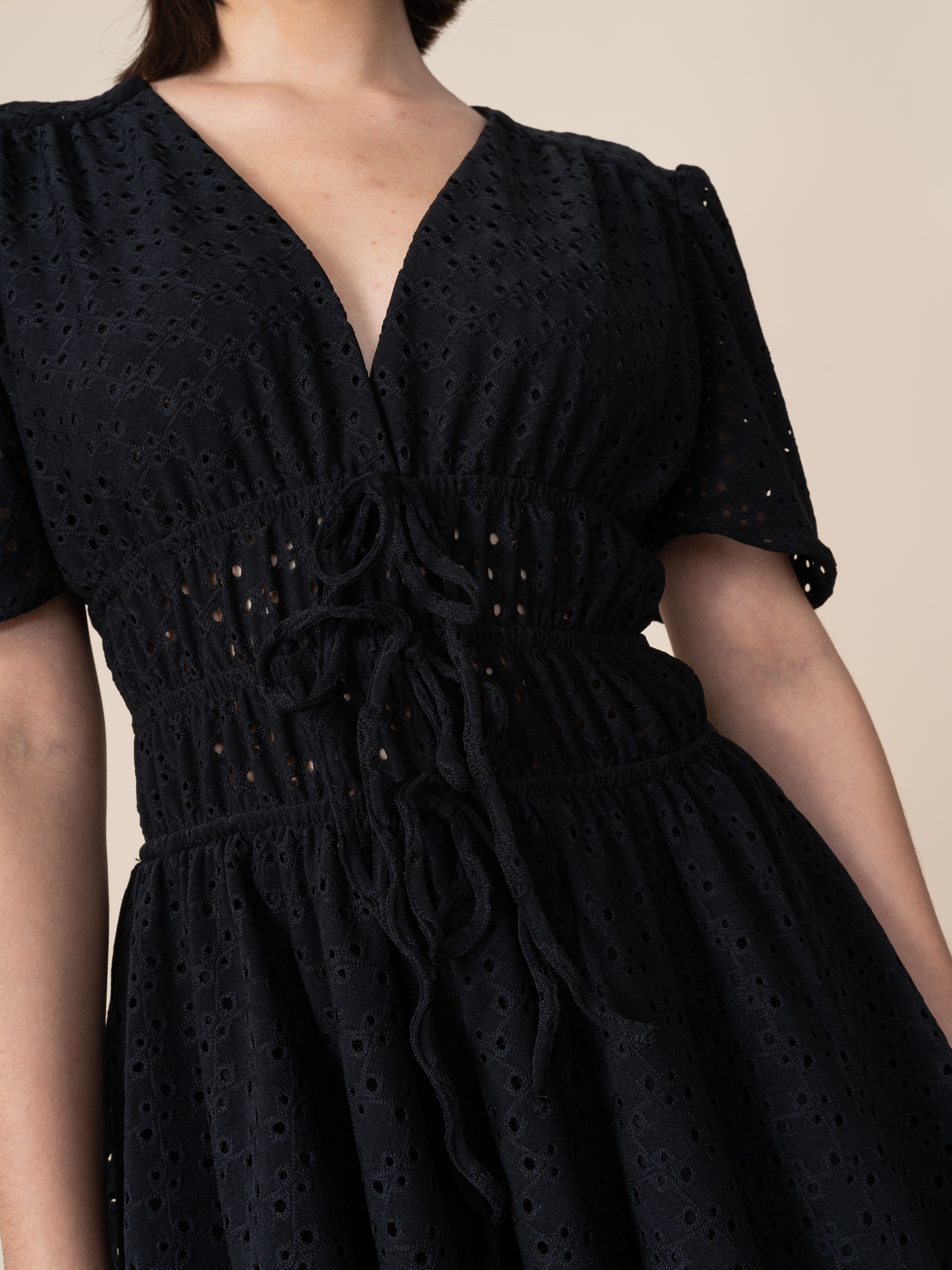 Vestido Amy de Broderie Negro