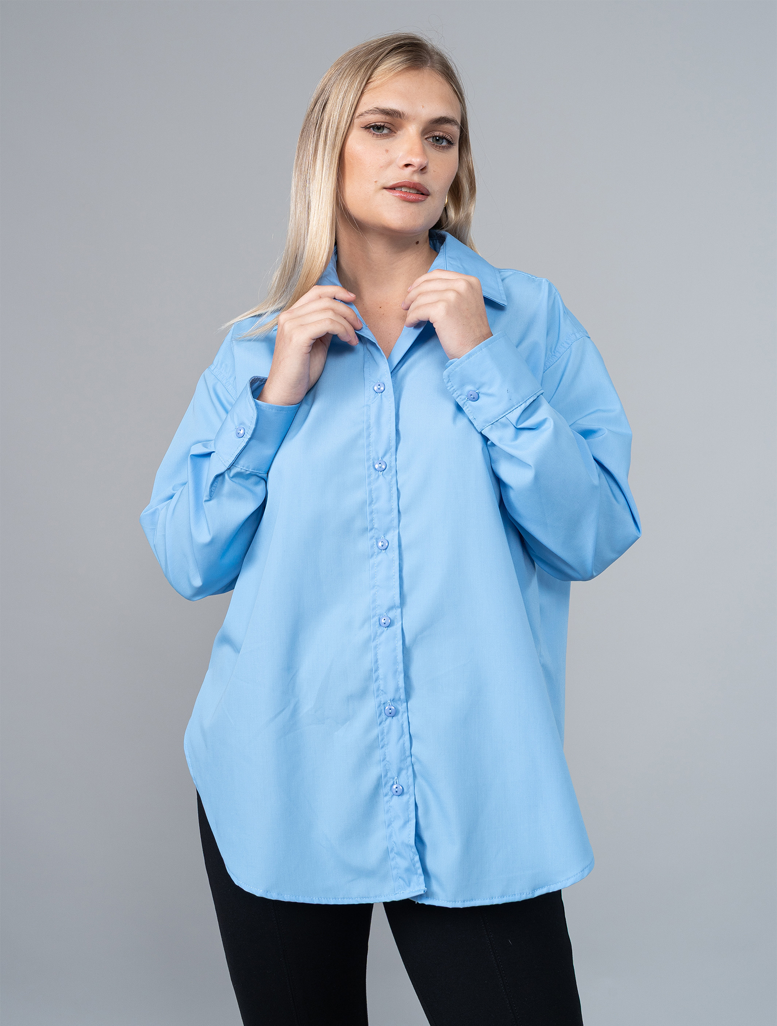Camisa Valeria Celeste en Popelina
