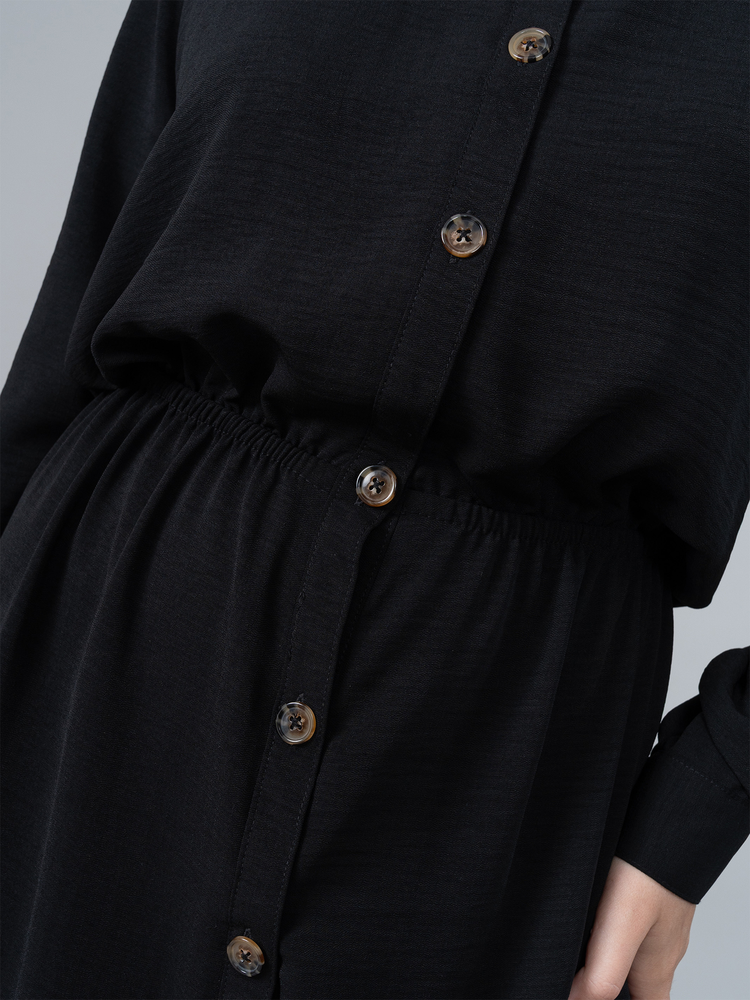 Vestido Camisero Isa Negro en Lino