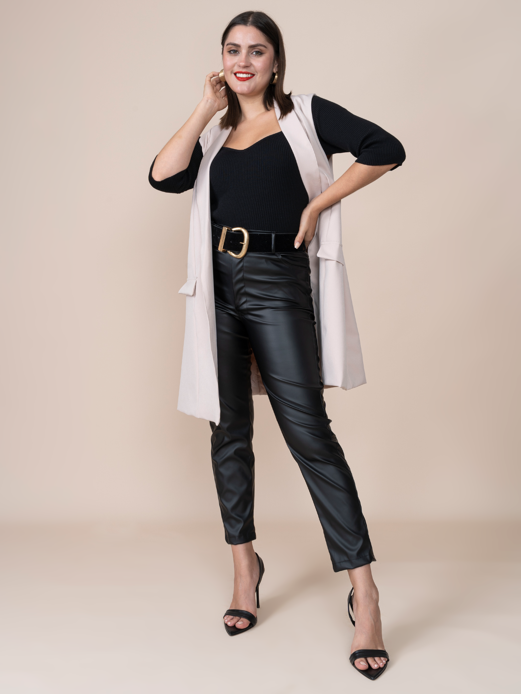 Kira Vest Black