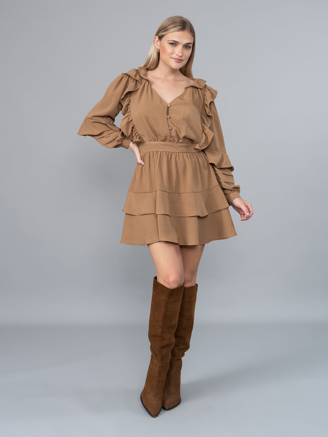 Vestido Aitana Mocha Mousse en Lino