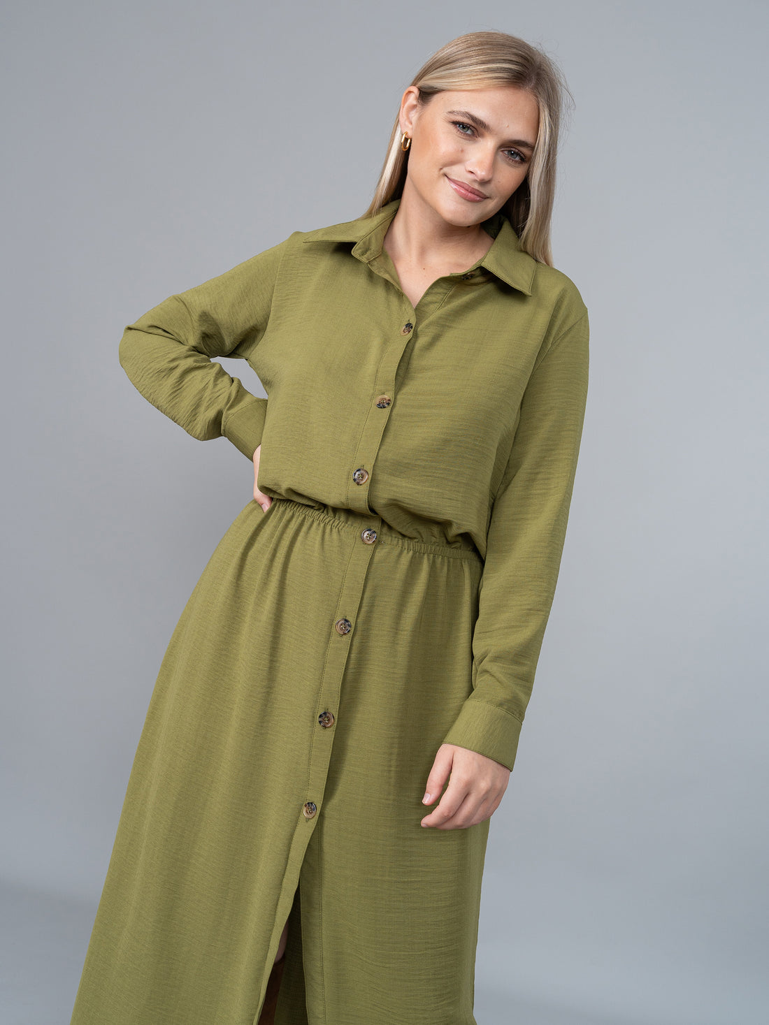 Vestido Camisero Isa Verde en Lino