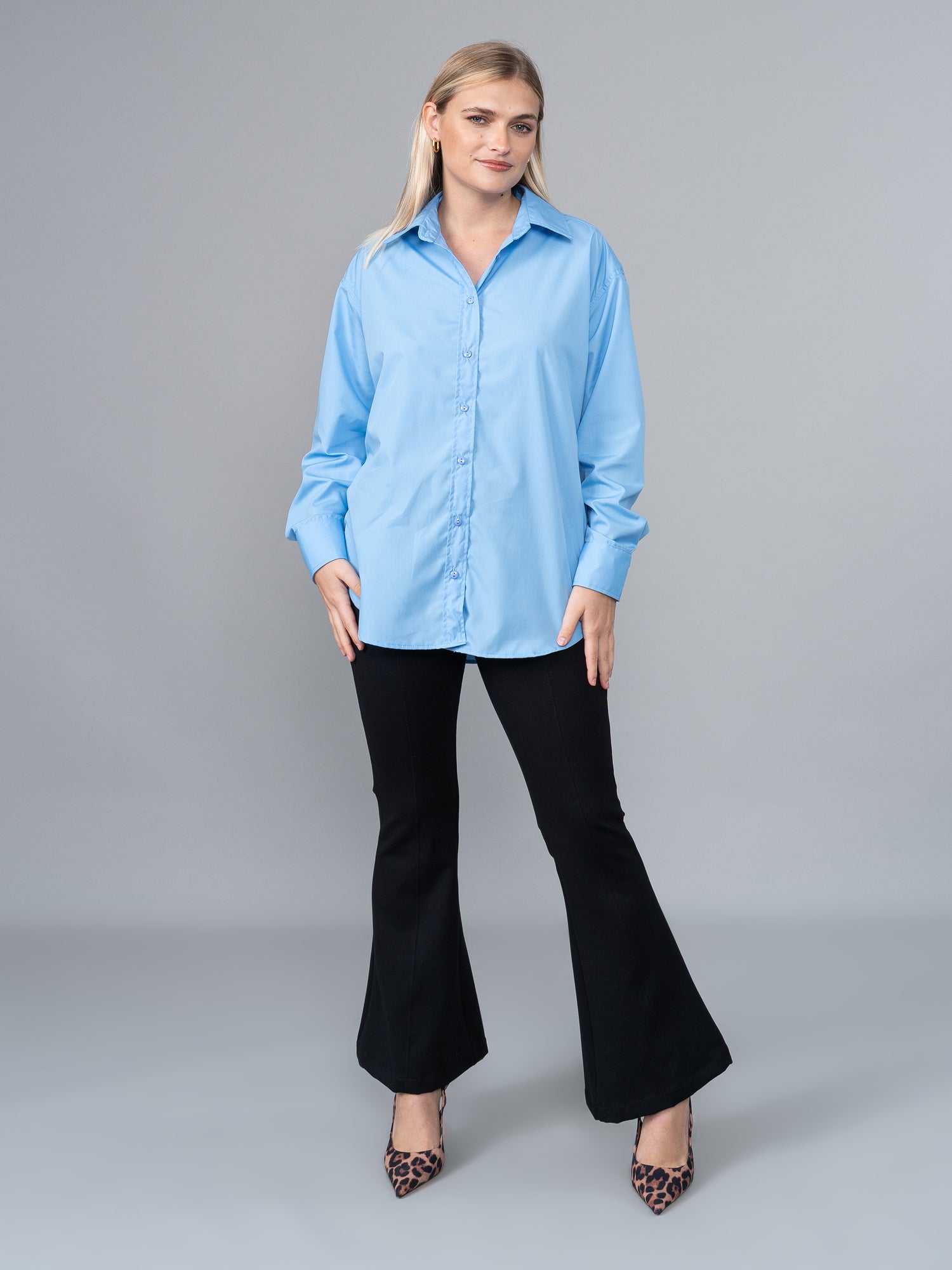 Camisa Valeria Celeste en Popelina