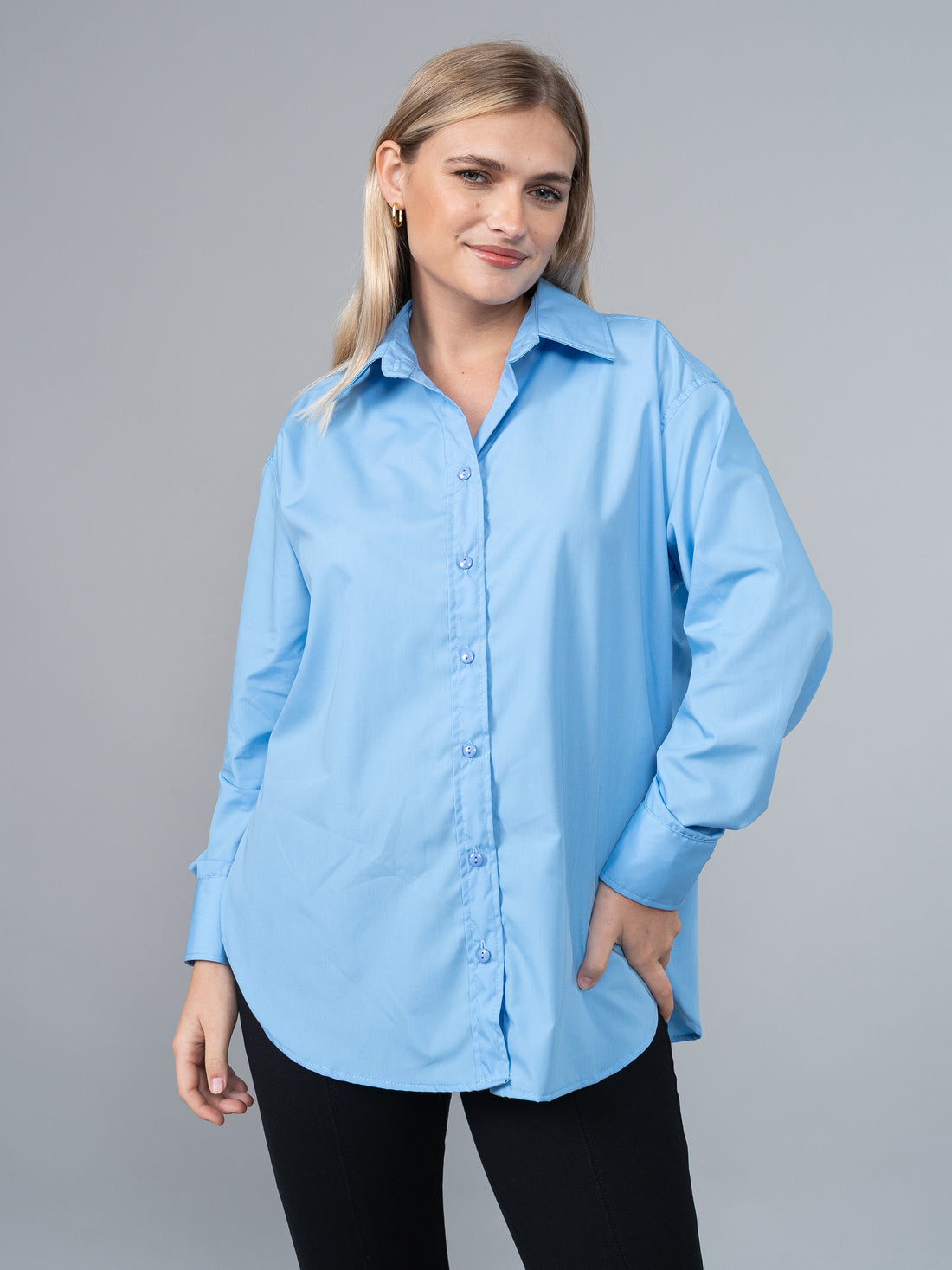 Camisa Valeria Celeste en Popelina