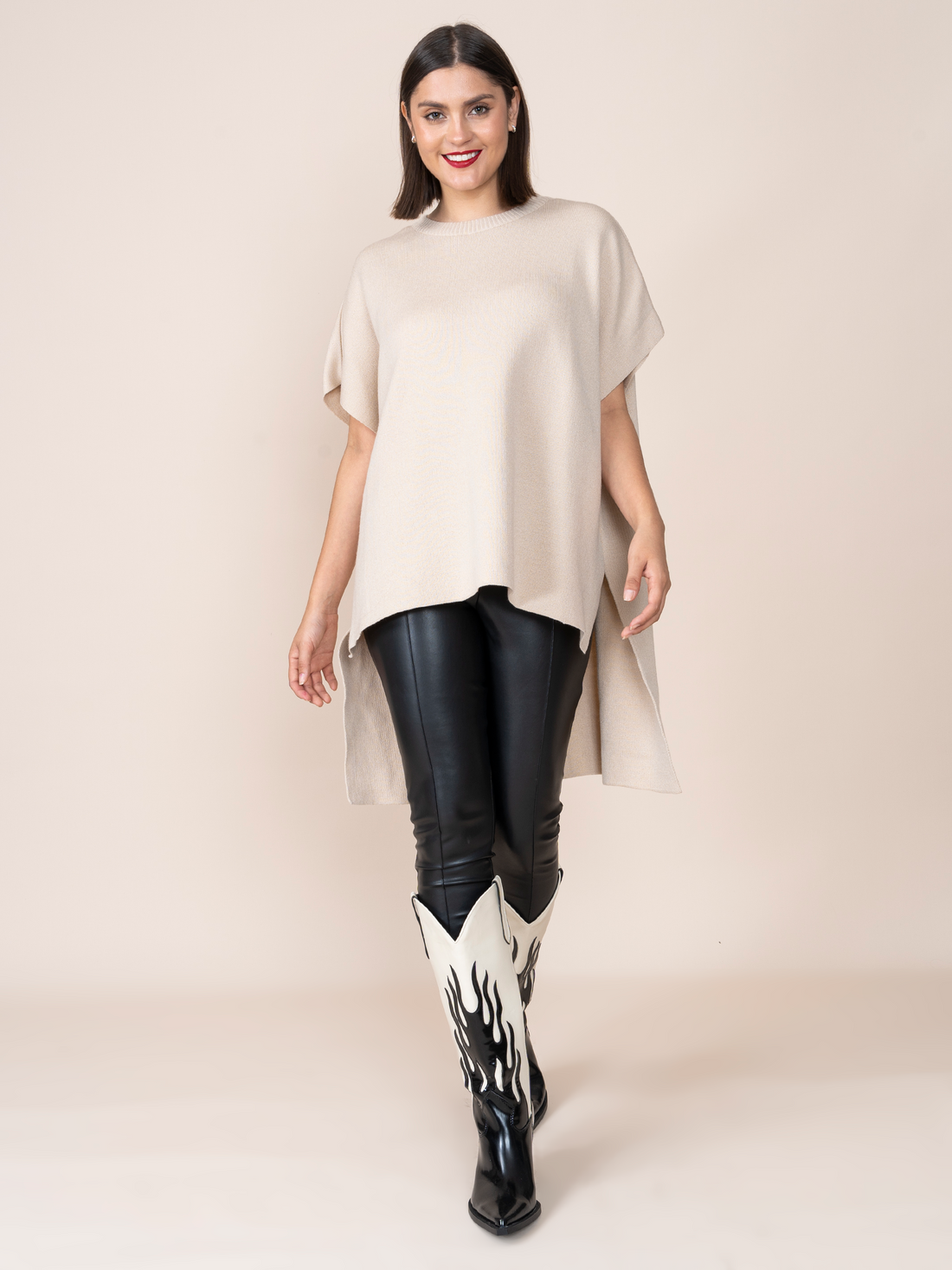 Knitted Poncho Lily Beige