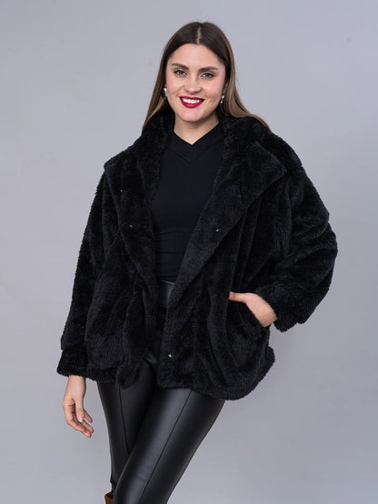 Abrigo de Peluche Negro - ABRIGO de La Matier