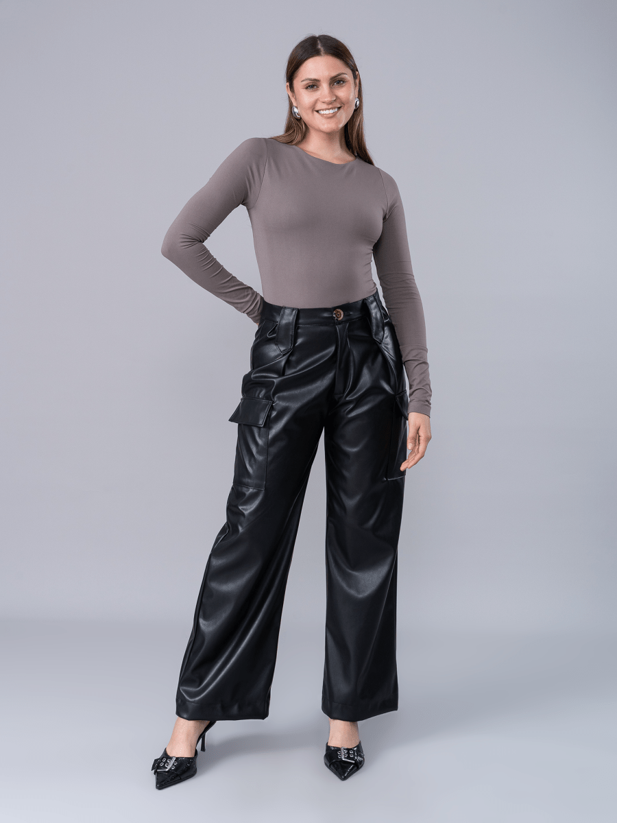Cargo Efecto Piel Nathalia Negro - Pantalon de La Matier