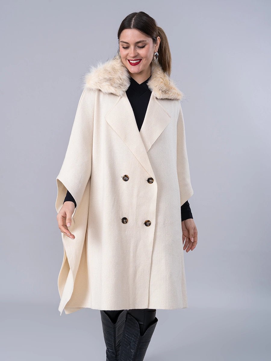 Poncho Tejido Crema Cuello Peluche - Abrigo de La Matier