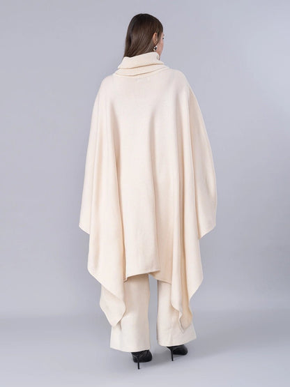 Poncho Tejido Tina Crema - Abrigo de La Matier