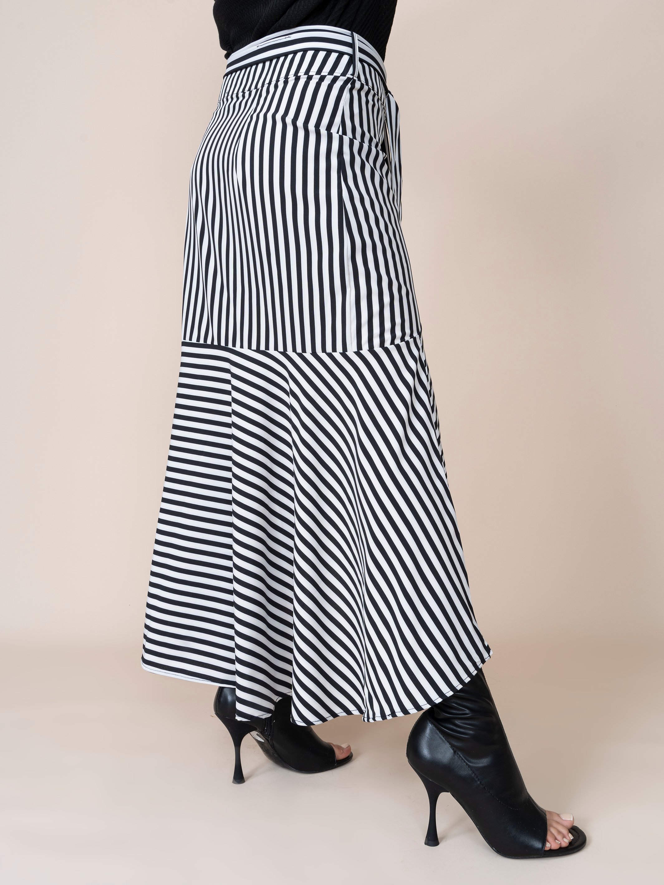 Lucero Striped Skirt